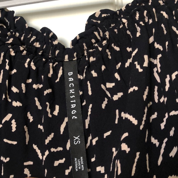 Patterned top - Picture 2 of 4